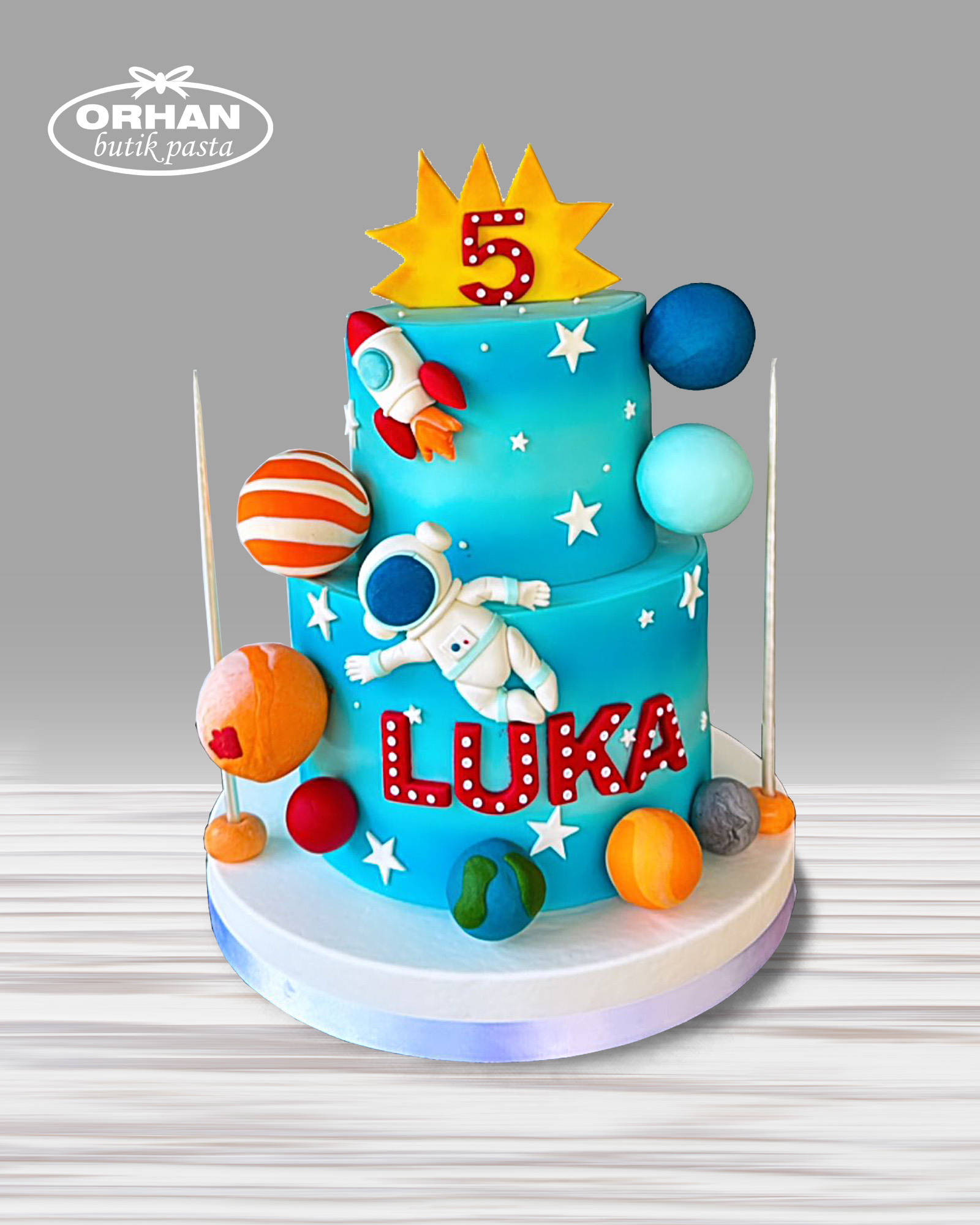 Uzay Temalı Doğum Günü Pastası