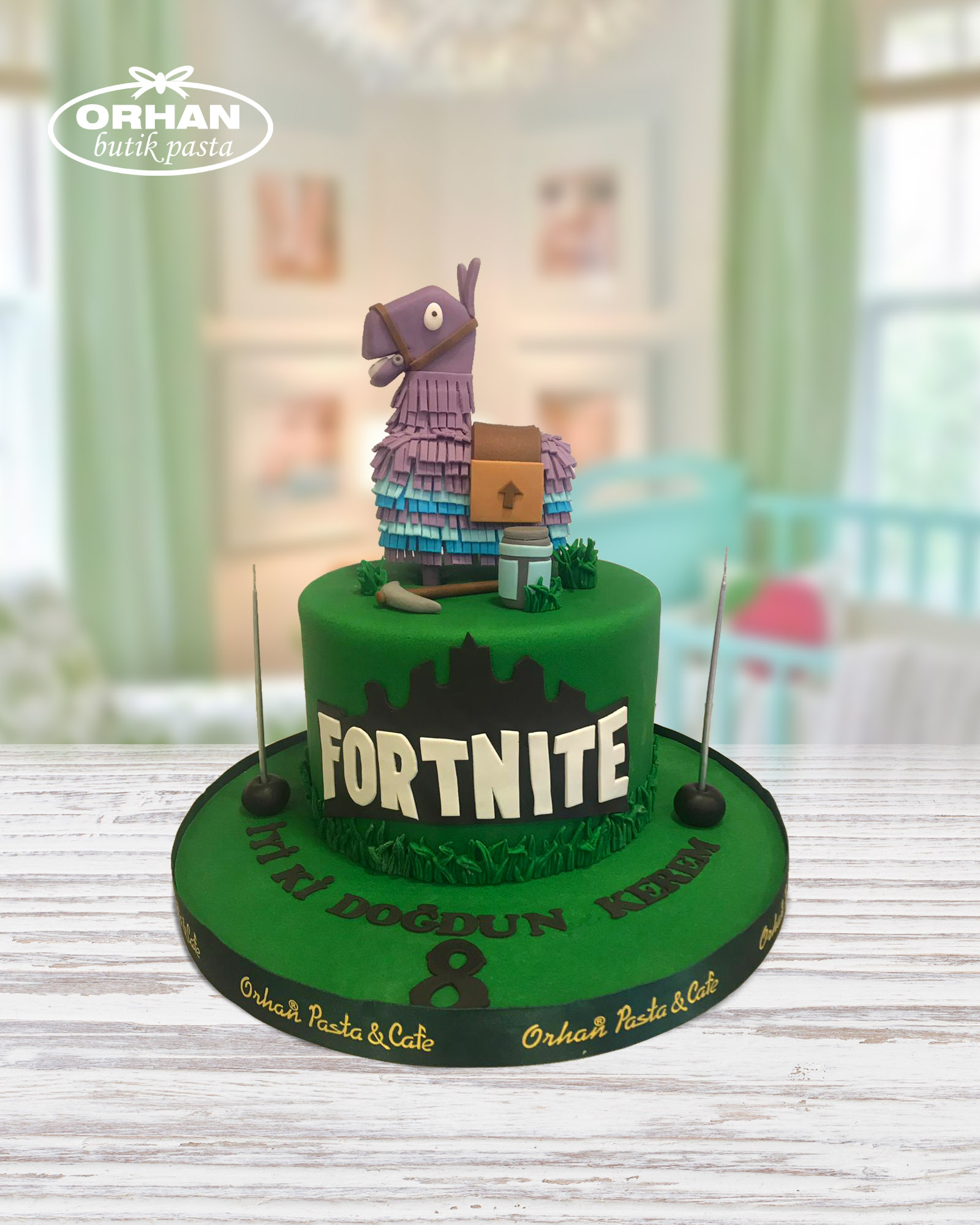 Fortnite Doğum Günü Pastası