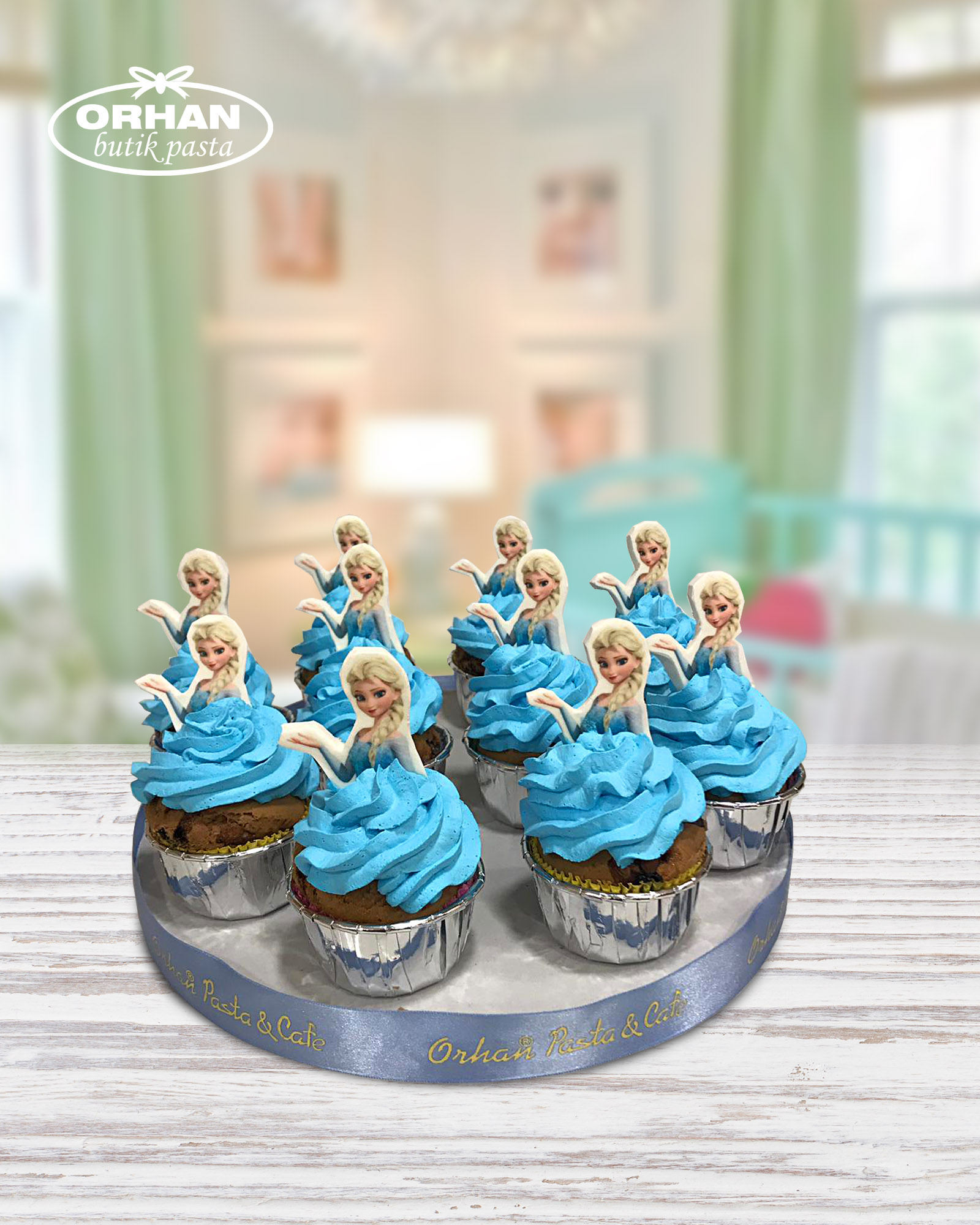 Elsa Cupcake